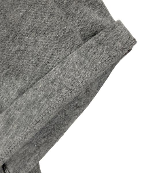 MONCLER（モンクレール）MONCLER (モンクレール) ロゴワッペンTシャツ グレー サイズ:Mの古着・服飾アイテム