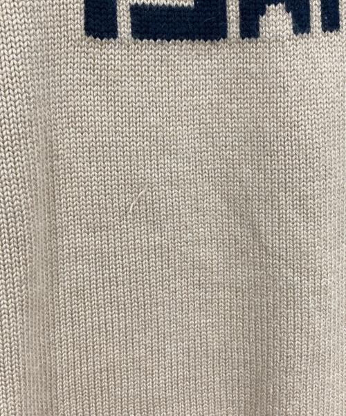FENDI（フェンディ）FENDI (フェンディ) 18AW 刺繍レタリングニットセーター ベージュ×ネイビー サイズ:50の古着・服飾アイテム