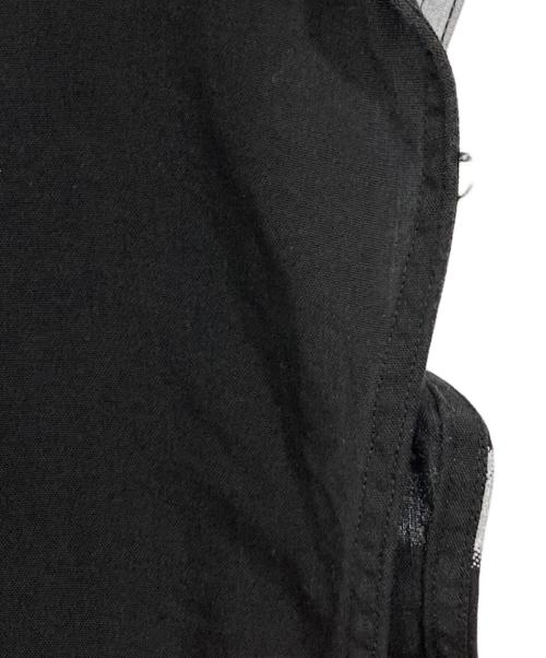 PAUL SMITH（ポールスミス）Paul Smith (ポールスミス) SCREEN FLORALノースリーブシャツ ブラック×ホワイト サイズ:Sの古着・服飾アイテム