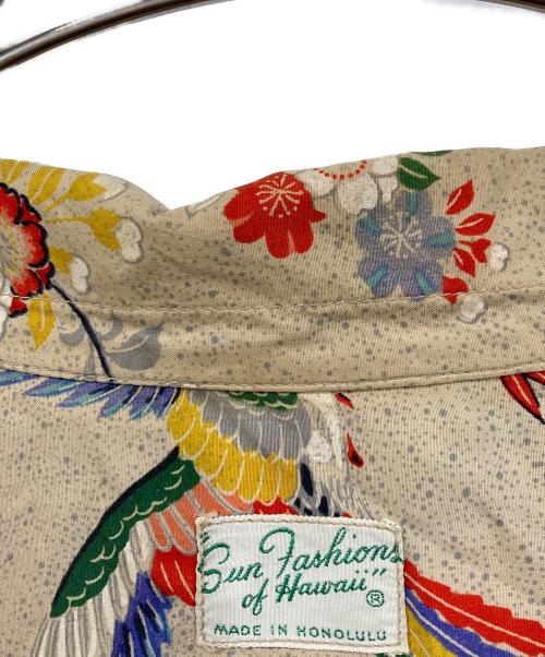 sun fashions（サン ファッション）sun fashions (サン ファッション) 50's長袖総柄アロハシャツ ベージュ サイズ:不明の古着・服飾アイテム