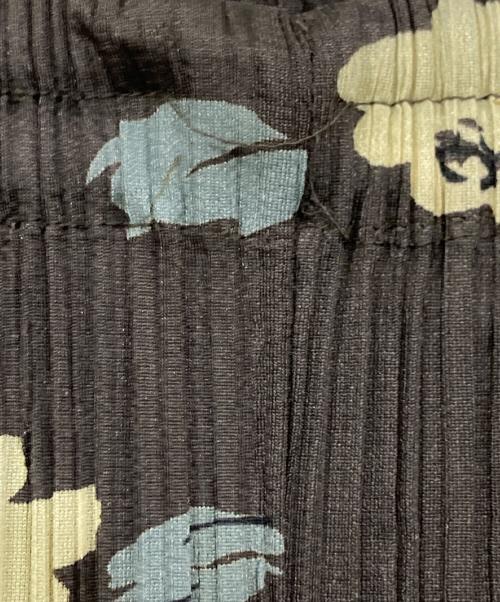 PLEATS PLEASE（プリーツプリーズ）PLEATS PLEASE (プリーツプリーズ) 花柄プリーツレギンスパンツ グレー サイズ:2の古着・服飾アイテム