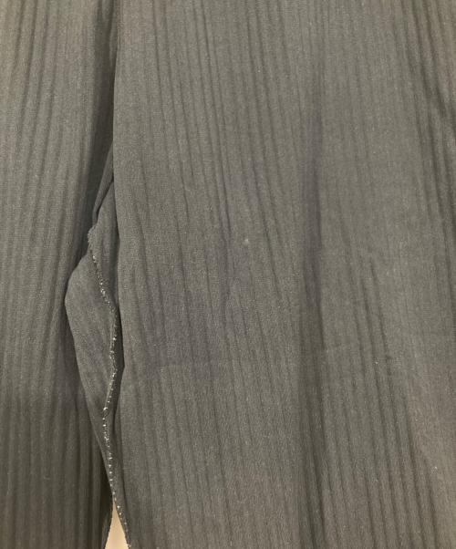 me ISSEY MIYAKE（ミーイッセイ ミヤケ）me ISSEY MIYAKE (ミーイッセイ ミヤケ) プリーツパンツ ブラック サイズ:-の古着・服飾アイテム