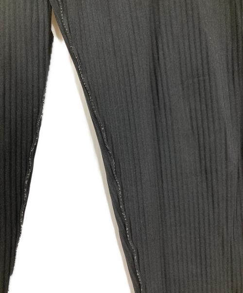 me ISSEY MIYAKE（ミーイッセイ ミヤケ）me ISSEY MIYAKE (ミーイッセイ ミヤケ) プリーツパンツ ブラック サイズ:-の古着・服飾アイテム