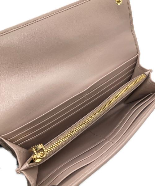 MIU MIU（ミュウミュウ）MIU MIU (ミュウミュウ) 二つ折り長財布/MATELASSE’MIU ピンクの古着・服飾アイテム