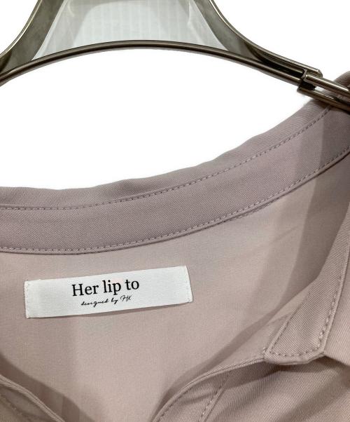 HER LIP TO（ハーリップトゥ）Her lip to (ハーリップトゥ) Belted Denim Effect Shirt Dress ピンク サイズ:Ⅿの古着・服飾アイテム