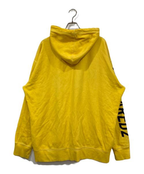 DSQUARED2（ディースクエアード）DSQUARED2 (ディースクエアード) ロゴ 裏起毛 スウェットプルオーバーパーカー イエロー サイズ:XLの古着・服飾アイテム