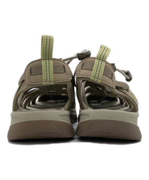 KEEN（キーン）KEEN (キーン) ウィスパーサンダル ベージュ サイズ:26㎝の古着・服飾アイテム