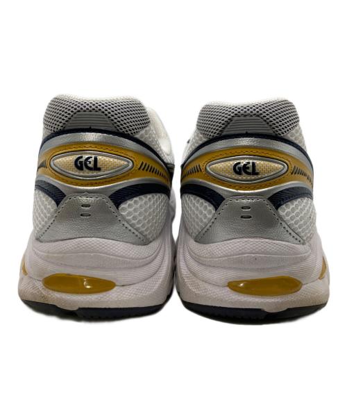 asics（アシックス）asics (アシックス) スニーカー ホワイト サイズ:28.5cmの古着・服飾アイテム