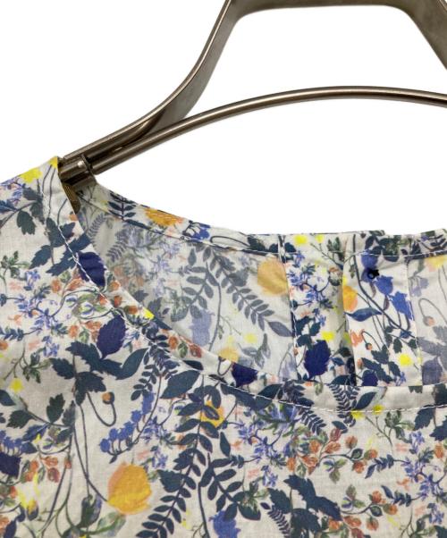 MACKINTOSH PHILOSOPHY（マッキントッシュ フィロソフィー）MACKINTOSH PHILOSOPHY (マッキントッシュ フィロソフィー) リバティプリントブラウス マルチカラー サイズ:36の古着・服飾アイテム