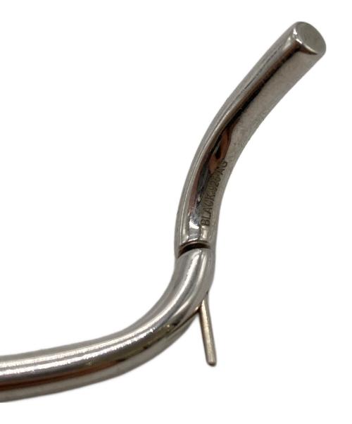 MARIA BLACK（マリアブラック）MARIA BLACK (マリアブラック) verticalピアス シルバーの古着・服飾アイテム