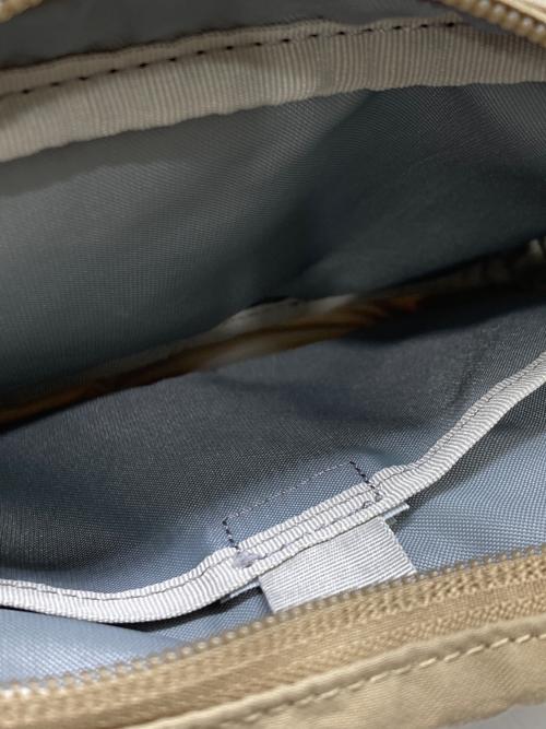 PORTER（ポーター）PORTER (ポーター) b印 yoshida (gs) (ビージルシ（ジーエス）) ボディーバッグ ベージュの古着・服飾アイテム