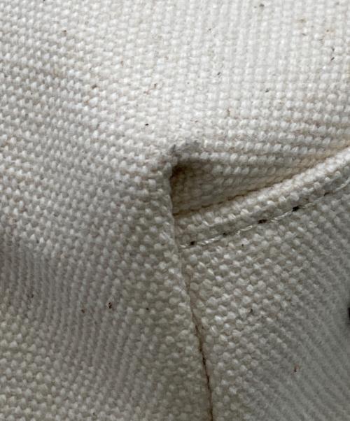 kvell（ケベル）kvell (ケベル) キャンバスレザードクターバッグ アイボリーの古着・服飾アイテム