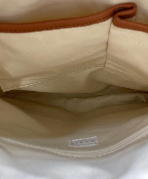 kvell（ケベル）kvell (ケベル) キャンバス+レザーリュック アイボリーの古着・服飾アイテム