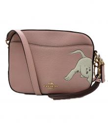 COACH×DISNEY（コーチ×ディズニー）の古着「コラボカメラバッグウィズダルメシアン」｜ピンクベージュ