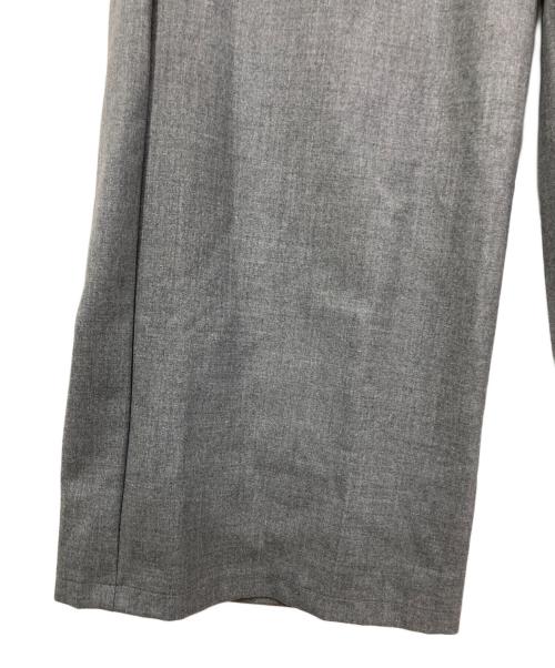 MARECHAL TERRE（マルシャルテル）MARECHAL TERRE (マルシャルテル) ウール混セミワイドパンツ グレー サイズ:2 未使用品の古着・服飾アイテム