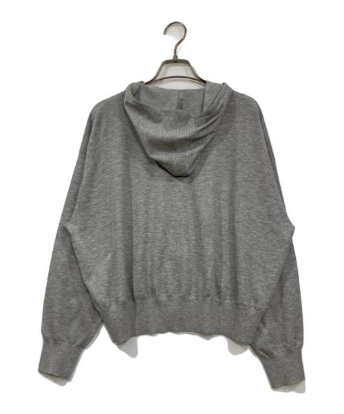 23区（ニジュウサンク）23区 (ニジュウサンク) オータムシャイニー ニットパーカー グレー サイズ:38の古着・服飾アイテム