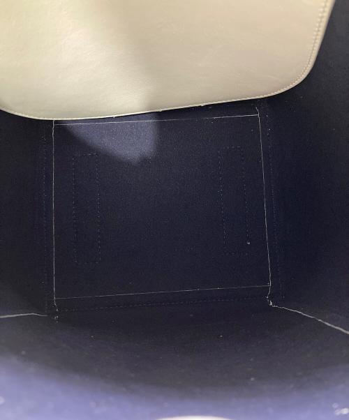 J&M DAVIDSON（ジェイ＆エム デヴィッドソン）J&M DAVIDSON (ジェイ＆エム デヴィッドソン) クロコショルダーバッグ ホワイトの古着・服飾アイテム