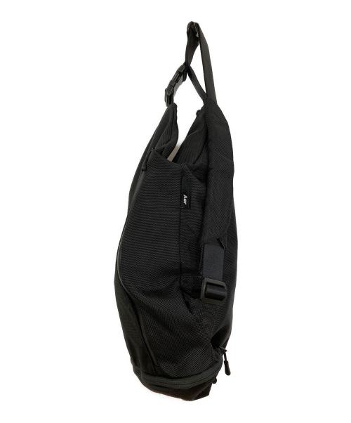 AER（エアー）AER (エアー) スリングバッグ ブラックの古着・服飾アイテム