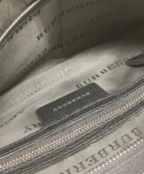 BURBERRY（バーバリー）BURBERRY (バーバリー) ノバチェックワンショルダーバッグ ブラック×ベージュの古着・服飾アイテム