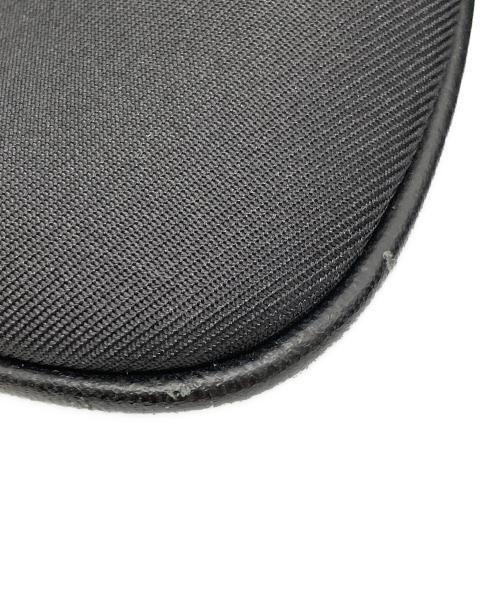 BURBERRY（バーバリー）BURBERRY (バーバリー) ノバチェックワンショルダーバッグ ブラック×ベージュの古着・服飾アイテム