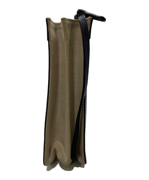 BALENCIAGA（バレンシアガ）BALENCIAGA (バレンシアガ) キャンバスショルダーバッグ ホワイト×ネイビーの古着・服飾アイテム