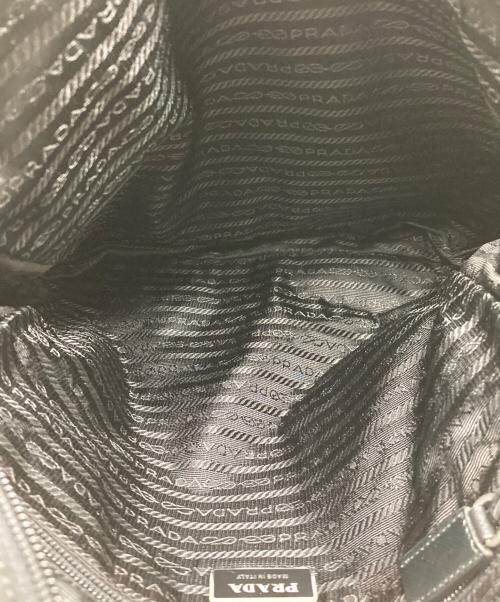 PRADA（プラダ）PRADA (プラダ) ナイロンショルダーバッグ ブラックの古着・服飾アイテム