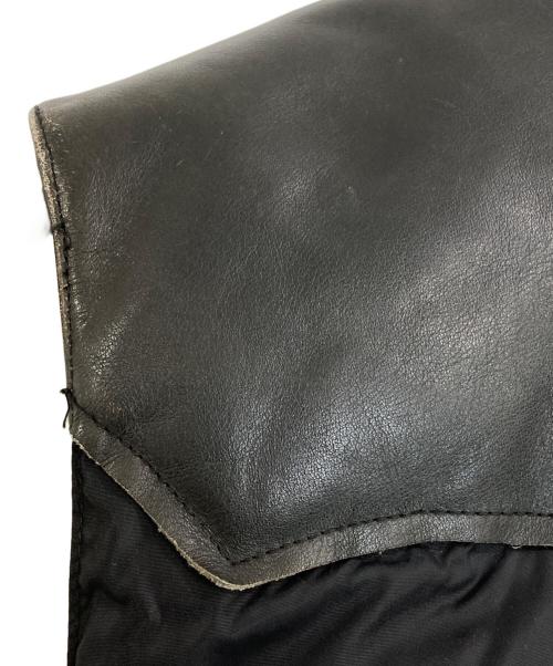 RockyMountainFeatherBed（ロッキーマウンテンフェザーベッド）RockyMountainFeatherBed (ロッキーマウンテンフェザーベッド) レザーヨークボアダウンベスト ブラック サイズ:38の古着・服飾アイテム