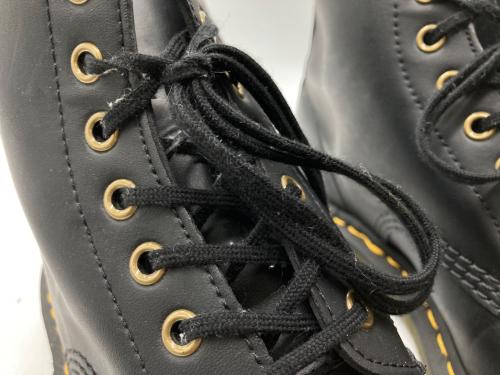 Dr.Martens（ドクターマーチン）Dr.Martens (ドクターマーチン) 8ホールブーツ ブラック サイズ:UK9の古着・服飾アイテム