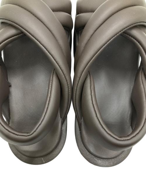 NIKE（ナイキ）NIKE (ナイキ) エアマックスアイラサンダル ブラウン サイズ:23cmの古着・服飾アイテム