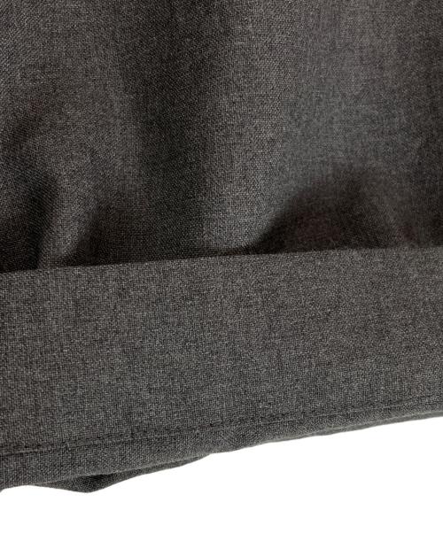 MARNI（マルニ）MARNI (マルニ) ウールトロピカルシャーリング1Pテーパードパンツ グレー サイズ:46の古着・服飾アイテム