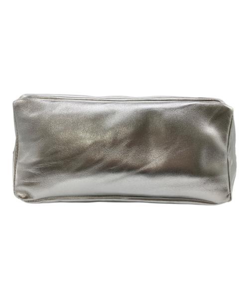 les basiques（レバシック）les basiques (レバシック) 2WAY メタリックショルダーバッグ シルバーの古着・服飾アイテム