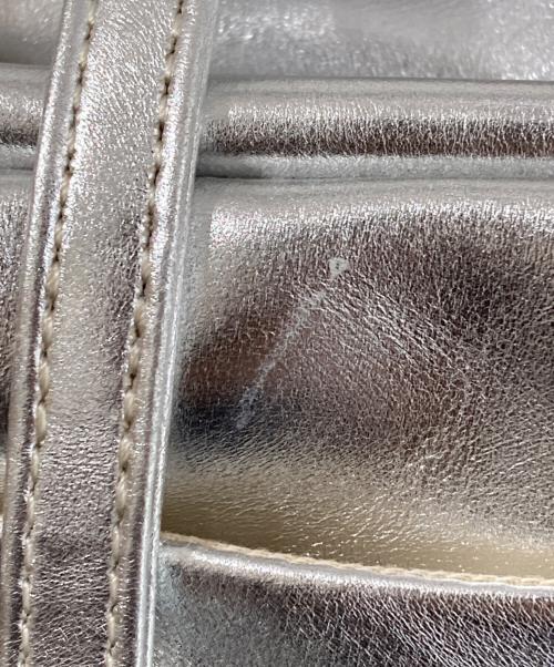 les basiques（レバシック）les basiques (レバシック) 2WAY メタリックショルダーバッグ シルバーの古着・服飾アイテム