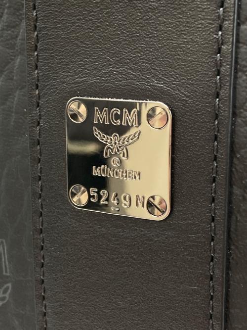 MCM（エムシーエム）MCM (エムシーエム) Reversible Liz Shopper in Visetos ブラックの古着・服飾アイテム