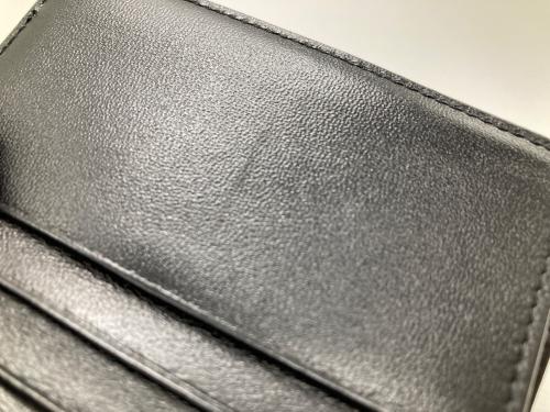 Saint Laurent Paris（サンローランパリ）Saint Laurent Paris (サンローランパリ) Vステッチコンパクトウォレット ブラックの古着・服飾アイテム