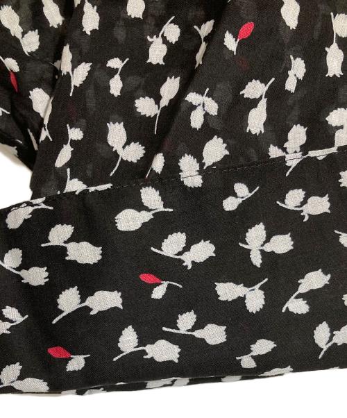 house of lotus（ハウスオブロータス）house of lotus (ハウスオブロータス) スモールフラワープリントクルーワンピース ブラック サイズ:Ⅿの古着・服飾アイテム