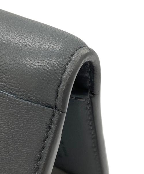 BOTTEGA VENETA（ボッテガベネタ）BOTTEGA VENETA (ボッテガベネタ) スモールカセット2つ折り財布 グレーの古着・服飾アイテム