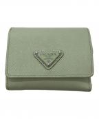 PRADAプラダ）の古着「サフィアーノトライアングル 財布」｜グリーン