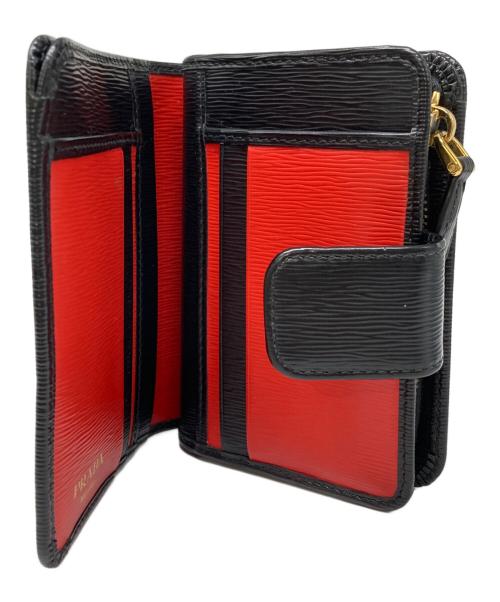 PRADA（プラダ）PRADA (プラダ) 2つ折り財布 ブラックの古着・服飾アイテム