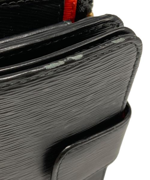 PRADA（プラダ）PRADA (プラダ) 2つ折り財布 ブラックの古着・服飾アイテム