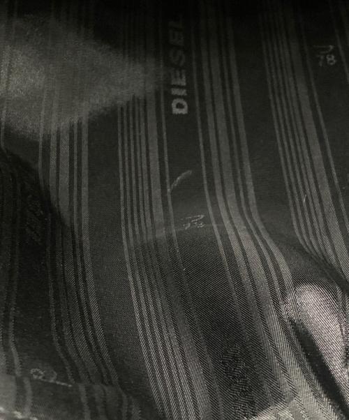 DIESEL（ディーゼル）DIESEL (ディーゼル) メッセンジャーバッグ ブラックの古着・服飾アイテム