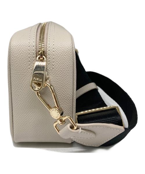 FURLA（フルラ）FURLA (フルラ) ショルダーバッグ アイボリーの古着・服飾アイテム