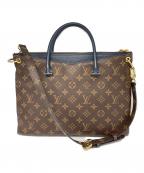 LOUIS VUITTONルイ ヴィトン）の古着「2WAYバッグ」｜ブラウン×ネイビー