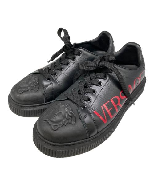 VERSACE（ヴェルサーチェ）VERSACE (ヴェルサーチェ) メデューサヘッドスニーカー ブラック サイズ:41の古着・服飾アイテム