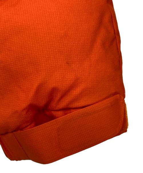 mont-bell（モンベル）mont-bell (モンベル) パーマフロスト ライトダウンパーカ オレンジ サイズ:Lの古着・服飾アイテム