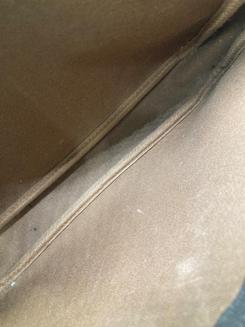 LOUIS VUITTON（ルイ ヴィトン）LOUIS VUITTON (ルイ ヴィトン) ショルダーバッグ ブラウンの古着・服飾アイテム