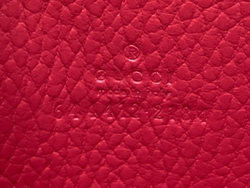 GUCCI（グッチ）GUCCI (グッチ) ジップアラウンドウォレット ネオンピンクの古着・服飾アイテム