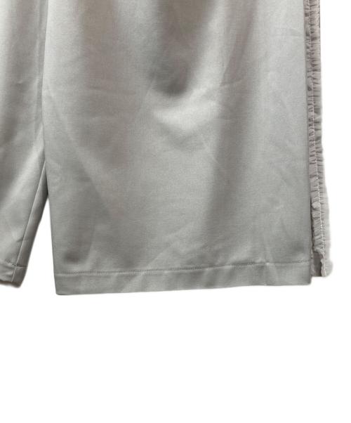 HIAND（ハイアンド）HIAND (ハイアンド) Tack wide pants グレー サイズ:FREEの古着・服飾アイテム