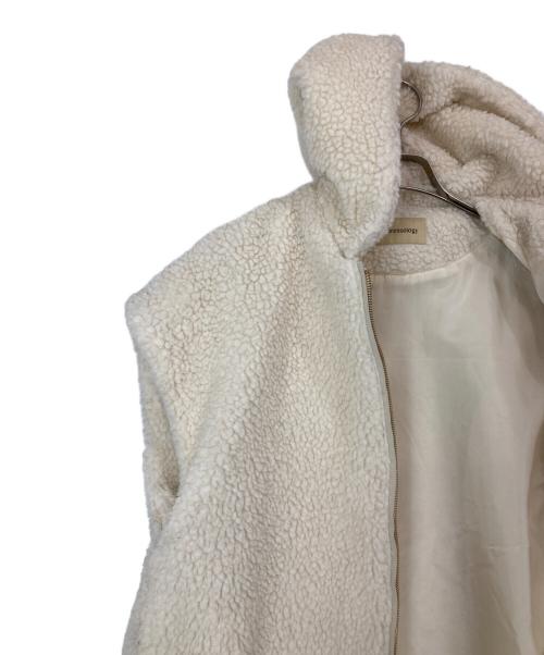 Curensology（カレンソロジー）Curensology (カレンソロジー) 23AW ボアフーディーベスト ホワイト サイズ:FREEの古着・服飾アイテム