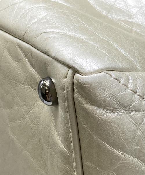 CHANEL（シャネル）CHANEL (シャネル) キルトショルダーバッグ ベージュの古着・服飾アイテム