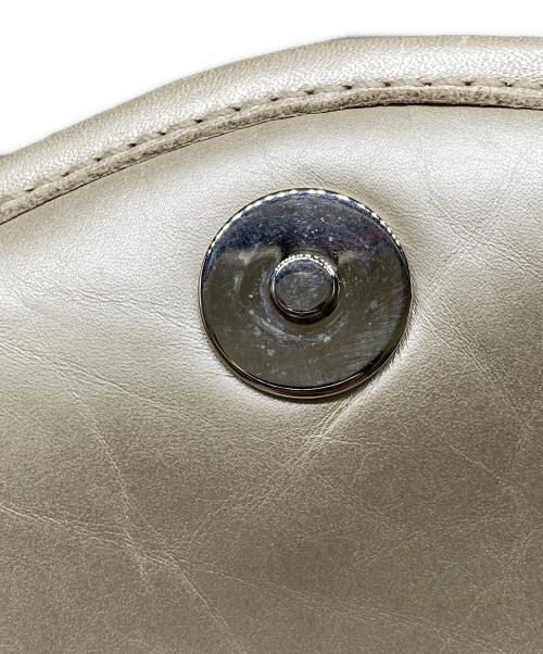 CHANEL（シャネル）CHANEL (シャネル) キルトショルダーバッグ ベージュの古着・服飾アイテム